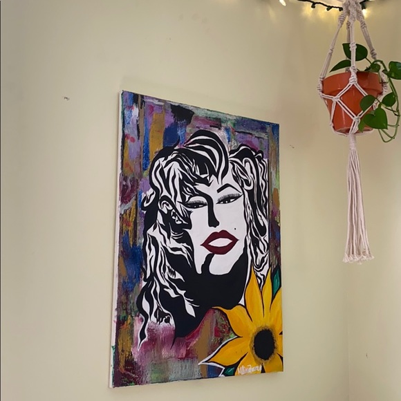 Art Decor - Picture 1 of 4
